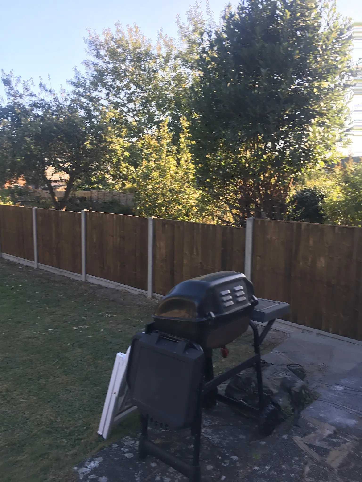 fencing-contractor-in-watford-hertfordshire-09